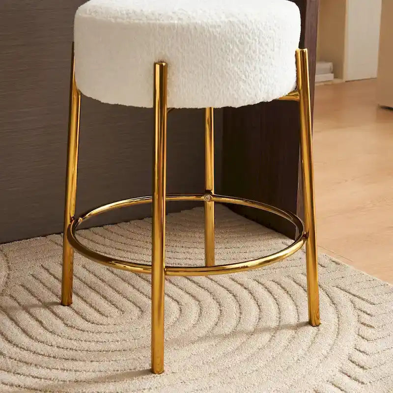 Tabourets de bar modernes beiges et dorés