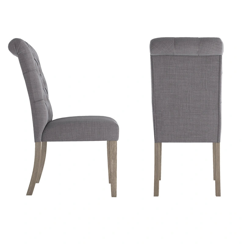 Chaises capitonnées à dossier roulé