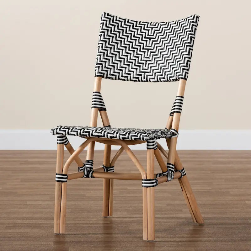 Chaise de bistrot moderne en rotin naturel tressé, de style français