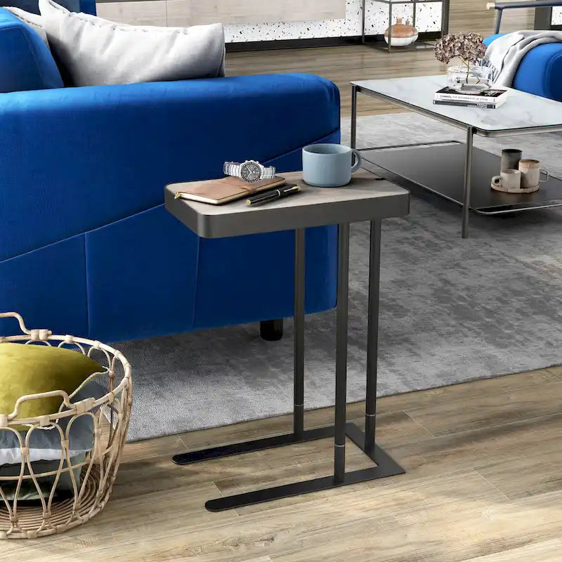 Table d'appoint industrielle en métal en C avec ouverture coulissante par le haut