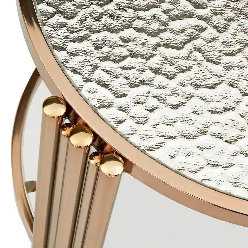 Table basse en verre texturé finition or champagne avec étagère
